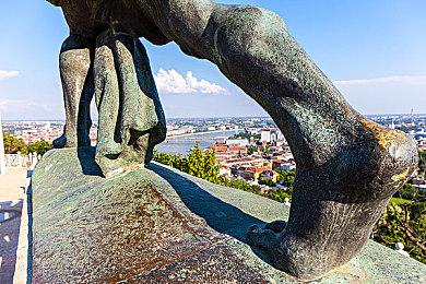 横板动作冒险游戏《Ghost Song》发售 国区售价70元